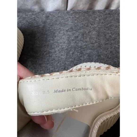 Dolce Vita Debra Ivory Suede Women’s Sandals size 8.5 Comfortable! NWB - Picture 6 of 8